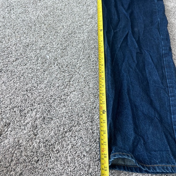 BDG Jeans Women’s Size 28 Dark Wash High Rise Tapered Baggy Zip Fly Button Close - Picture 6 of 10